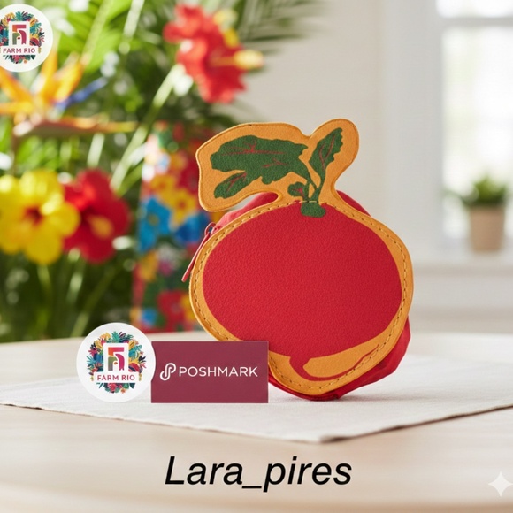 pre-loved keychain pouches from FARM RIO - Picture 3 of 4